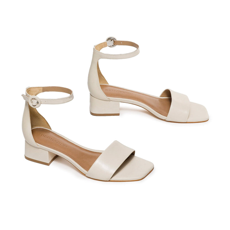 Bernardo Jalena Low Hakken Sandalen Dames Wit | AWD791FH